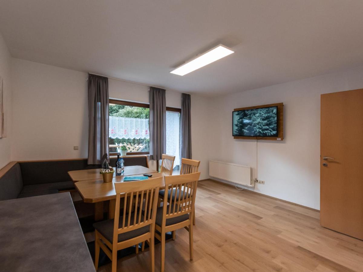 Apartment Alpenchalets - Zse204 By Interhome Zell am See Eksteriør billede